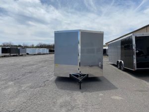 Front view of axle tandem trailer